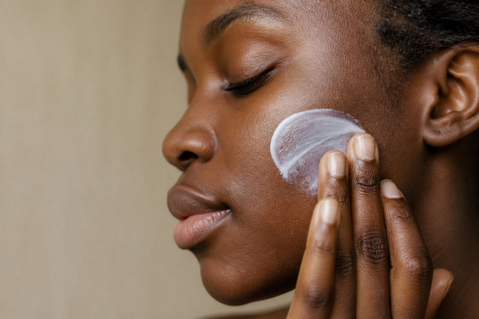 La Roche-Posay Anthelios Oil Control : mon verdict sur le fini mat