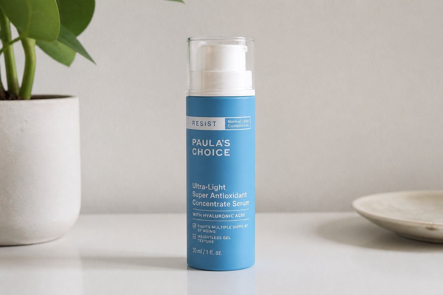 Invisible Finish Moisture Gel de Paula’s Choice pour son fini mat